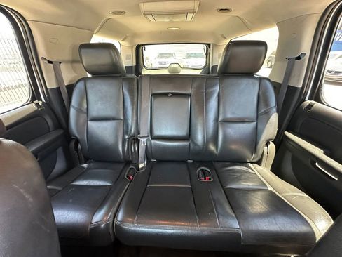 Used 2012 Chevrolet Suburban LTZ RWD image 16
