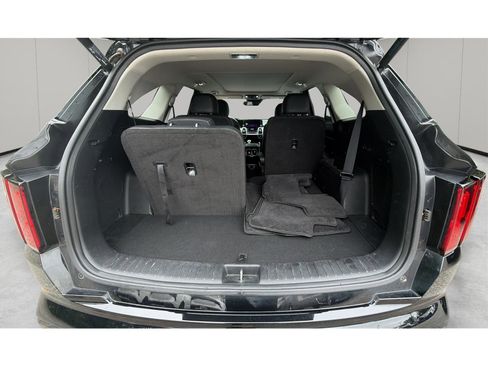 Used 2023 Kia Sorento SX AWD/4WD image 12