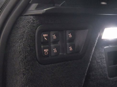 Used 2023 BMW X7 xDrive40i w/ Dynamic Handling Package image 9