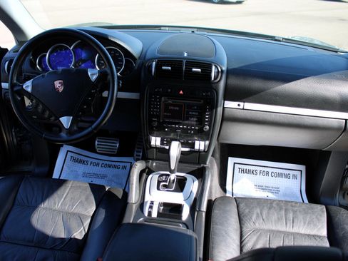 Used 2005 Porsche Cayenne S image 14