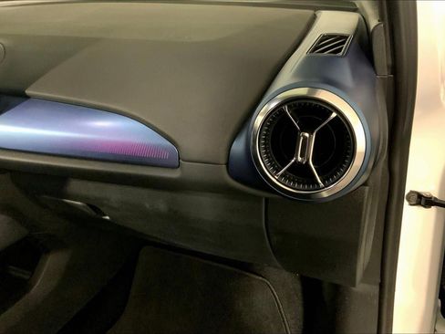 Used 2025 Chevrolet Equinox EV LT w/ Convenience Package image 15