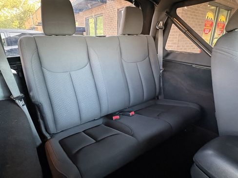 Used 2018 Jeep Wrangler Sport AWD/4WD image 25