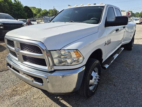 Used 2015 RAM 3500 Tradesman w/ Chrome Appearance Group AWD/4WD image 5