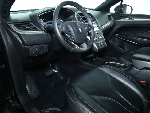 Used 2017 Lincoln MKC Premiere image 17