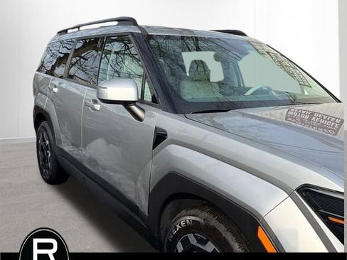 Used 2026 Hyundai Santa Fe SEL image 2