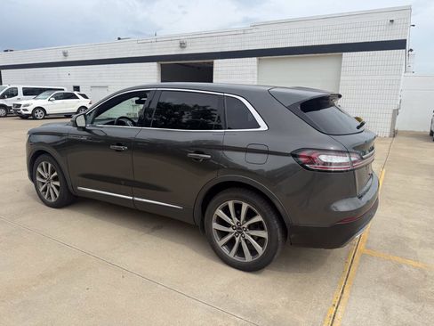 Used 2019 Lincoln Nautilus Select AWD/4WD image 6