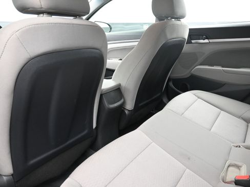 Used 2020 Hyundai Elantra SEL FWD image 21