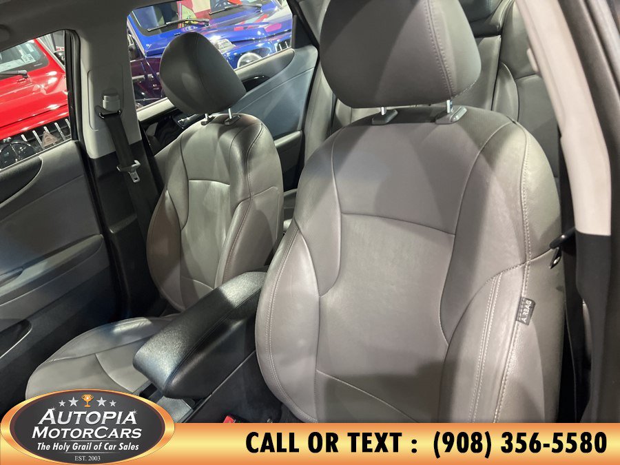Used 2012 Hyundai Sonata Limited FWD image 12
