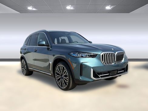 New 2026 BMW X5 sDrive40i w/ Premium Package RWD image 7