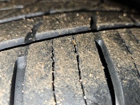 Used 2017 Kia Sedona LX w/ LX Essentials Premium Package image 27