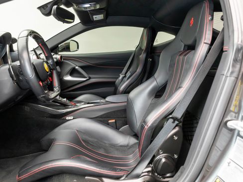 Certified 2019 Ferrari 812 Superfast image 5