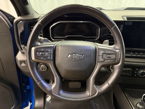 Used 2022 Chevrolet Silverado 1500 ZR2 w/ Technology Package AWD/4WD image 13