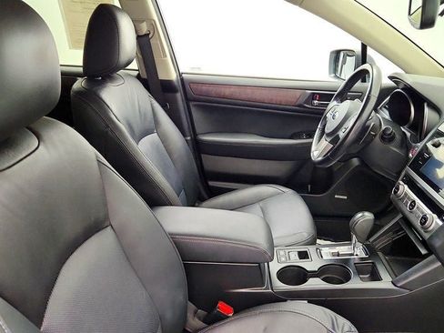 Used 2016 Subaru Outback 2.5i Limited AWD/4WD image 24