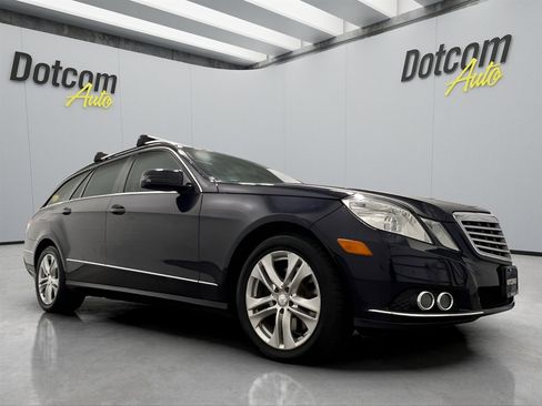 Used 2011 Mercedes-Benz E 350 4MATIC Wagon image 16