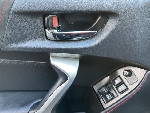 Used 2019 Toyota 86 image 11