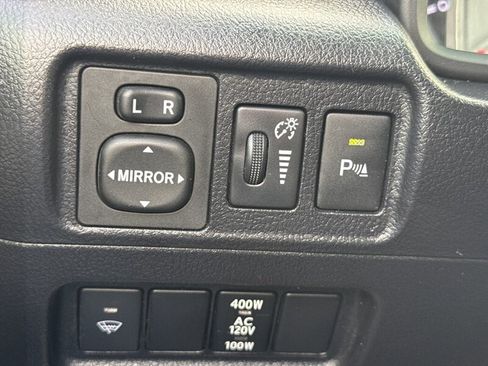 Used 2016 Toyota 4Runner Limited image 29