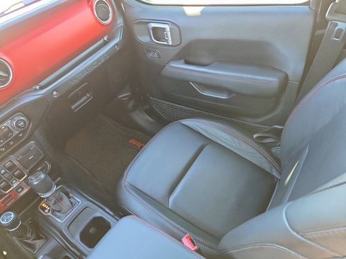 Used 2020 Jeep Wrangler Unlimited Rubicon w/ Steel Bumper Group image 16