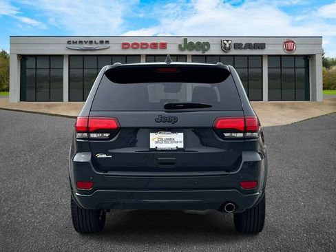 Certified 2018 Jeep Grand Cherokee Altitude RWD image 5