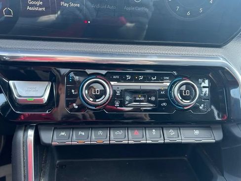 Used 2024 GMC Sierra 1500 Denali w/ Denali Reserve Package AWD/4WD image 27