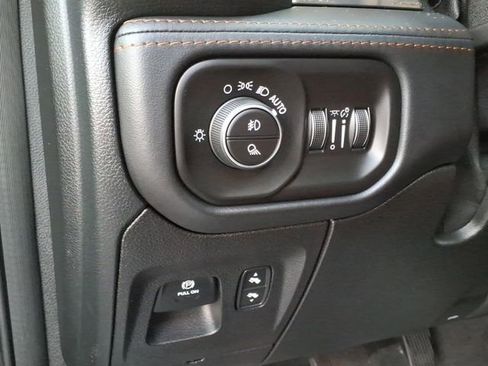 Used 2021 RAM 1500 Limited AWD/4WD image 24
