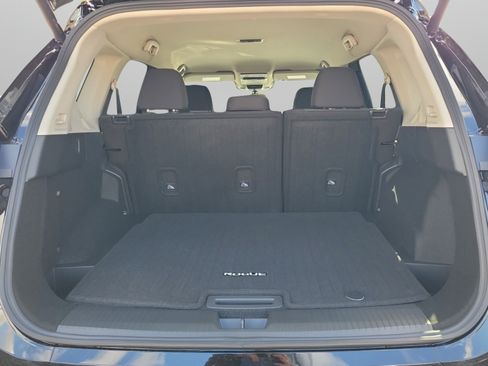 Certified 2026 Nissan Rogue SV w/ Cold Weather Package FWD image 31