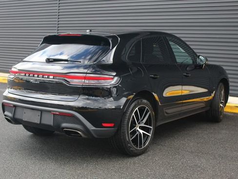 Used 2023 Porsche Macan Turbo image 8