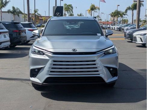 New 2026 Lexus TX 350 AWD image 2