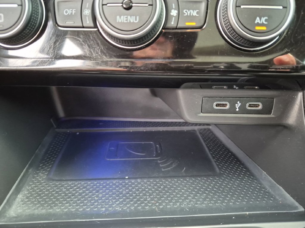 Used 2022 Volkswagen Jetta SEL FWD image 36