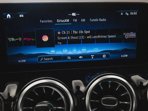 Used 2025 Mercedes-Benz GLA 250 GLA 250 image 23