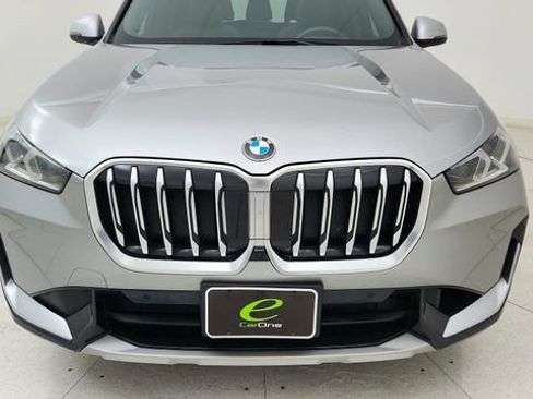 Used 2023 BMW X1 xDrive28i w/ Premium Package AWD/4WD image 8