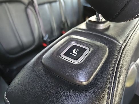 Used 2024 Jeep Wagoneer Series II AWD/4WD image 90