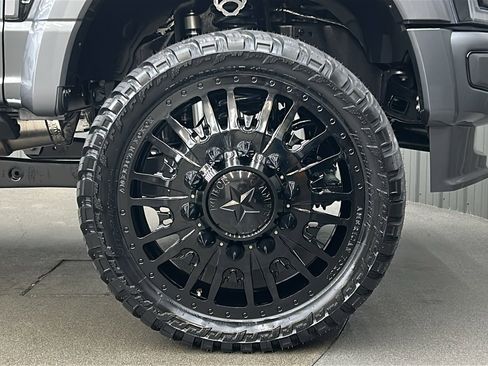 Used 2026 Ford F450 Platinum w/ Platinum Plus Package image 9