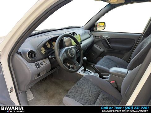 Used 2002 Toyota RAV4 4WD image 10