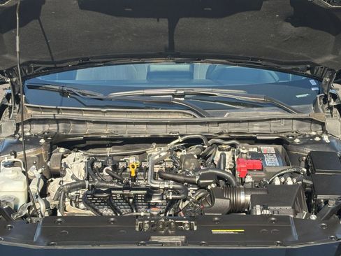 Used 2025 Nissan Altima 2.5 SV FWD image 33