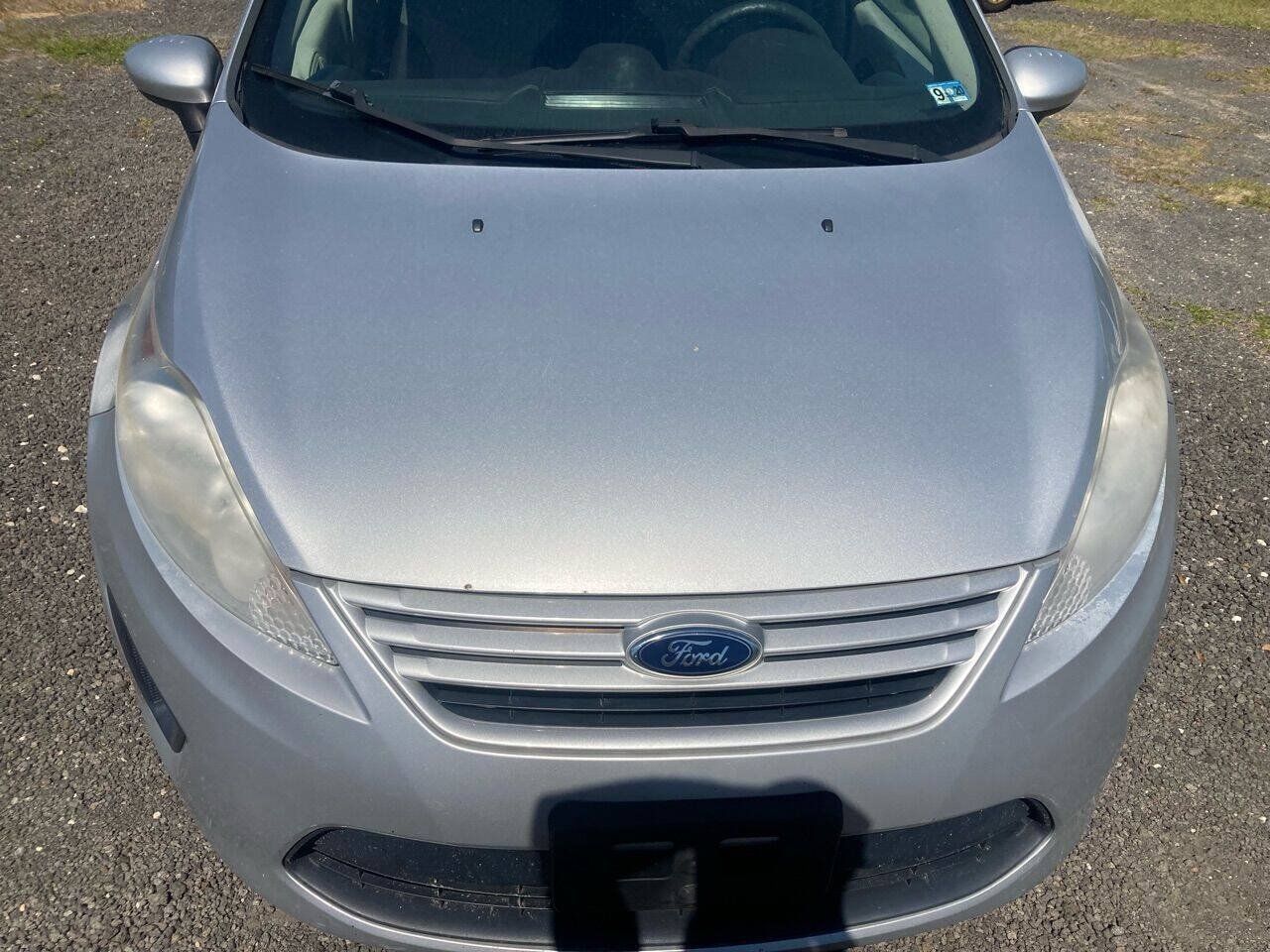 Used 2013 Ford Fiesta S w/ Convenience Pkg FWD image 7