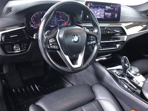Used 2021 BMW 530i xDrive w/ Convenience Package AWD/4WD image 9