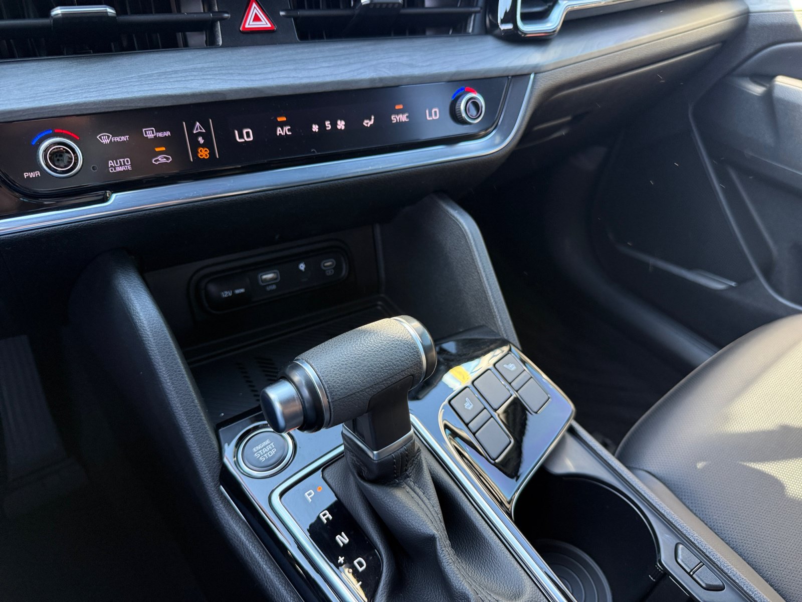Used 2023 Kia Sportage X-Line w/ X-Line Premium Package AWD/4WD image 13