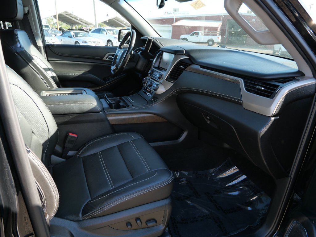 Used 2018 GMC Yukon XL Denali w/ Denali Ultimate Package AWD/4WD image 11