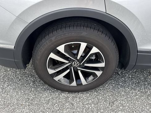 Used 2024 Volkswagen Tiguan S FWD image 18