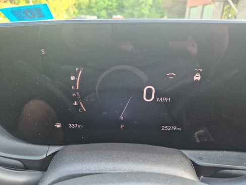 Used 2025 Buick Envista Preferred w/ Convenience I Package FWD image 24