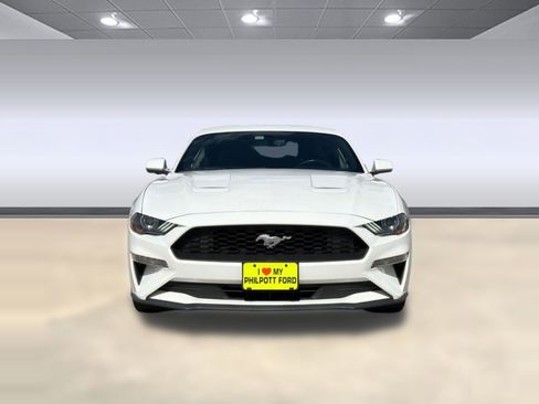 Used 2018 Ford Mustang Coupe image 5