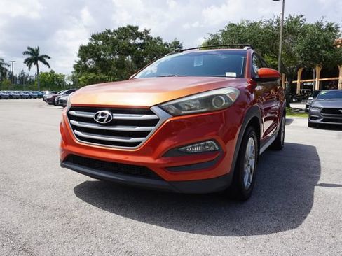 Used 2017 Hyundai Tucson SE w/ SE Popular Package 02 FWD image 14