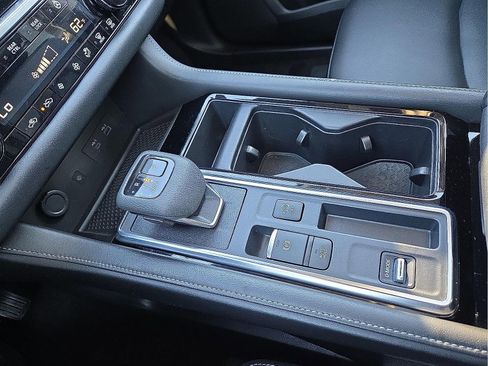 Used 2024 Nissan Pathfinder SL w/ SL Premium Package image 25