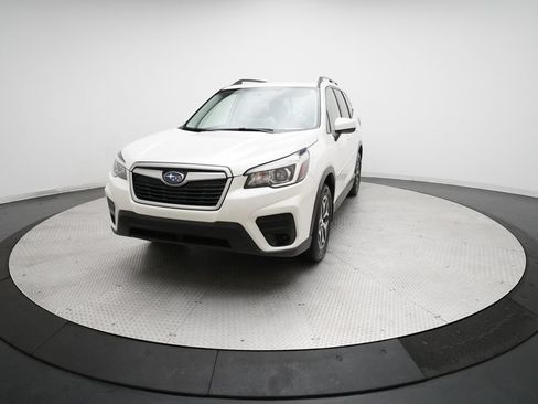 Used 2020 Subaru Forester Premium AWD/4WD image 12