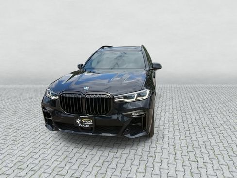 Used 2021 BMW X7 M50i AWD/4WD image 3