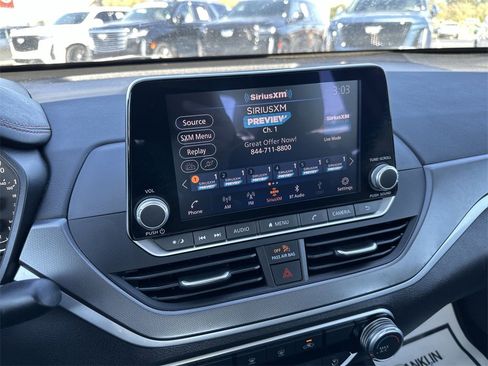 Used 2023 Nissan Altima 2.5 SR image 16