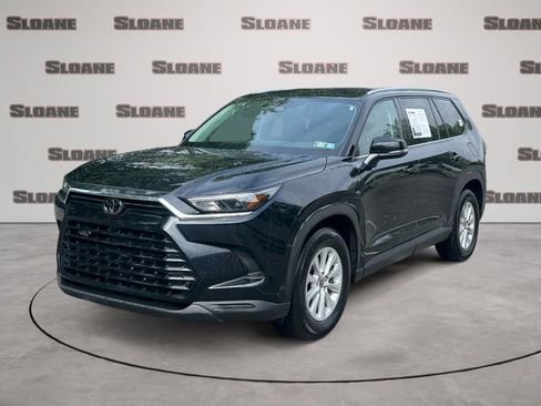 Used 2025 Toyota Grand Highlander AWD image 1