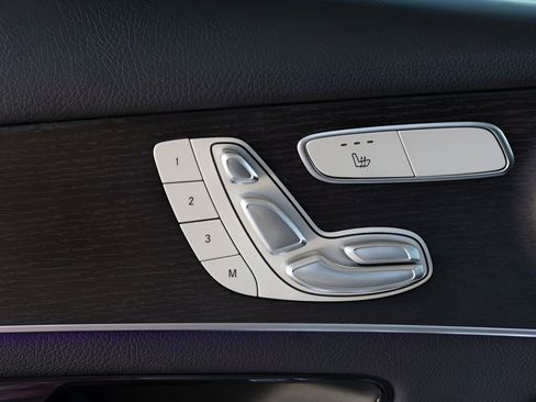 Used 2022 Mercedes-Benz GLC 300 4MATIC image 37