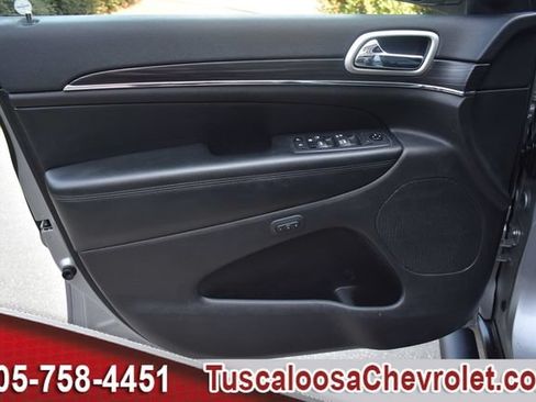 Used 2019 Jeep Grand Cherokee Limited w/ Luxury Group II RWD image 17