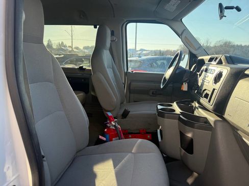 Used 2012 Ford E-350 and Econoline 350 XL w/ Interior Upgrade Pkg image 25